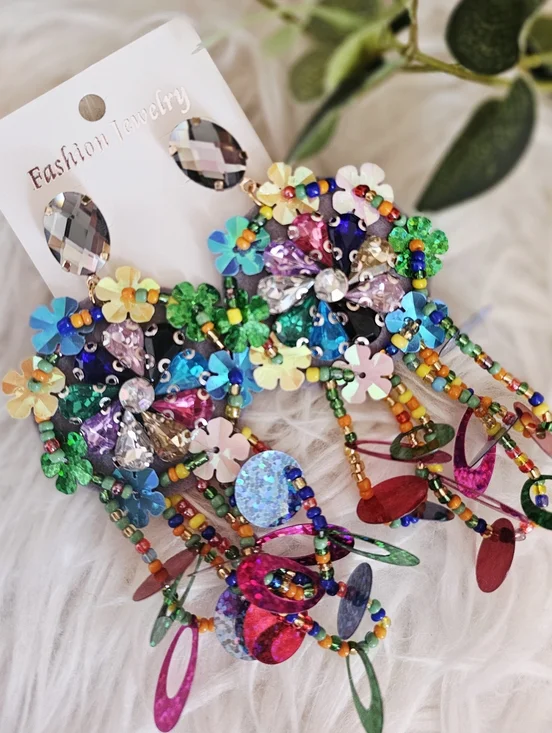 Gorgeous Beaded & Crystal Earrings Set - Picture 1 of 5